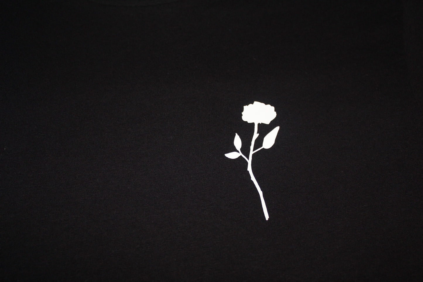 WHITE ROSE PREMIUM T-SHIRT